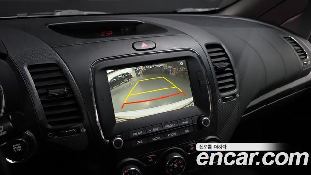 Kia K3 2018 — photo 22