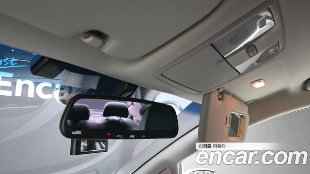 Kia K3 2018 — photo 24