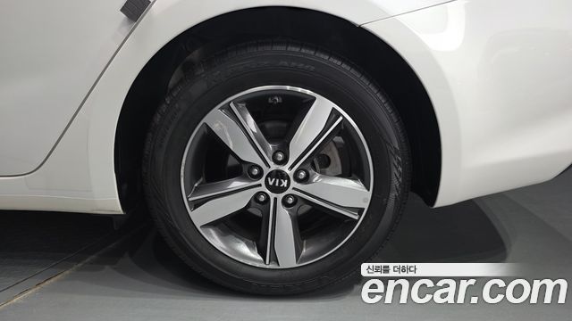 Kia K3 2018 — photo 7