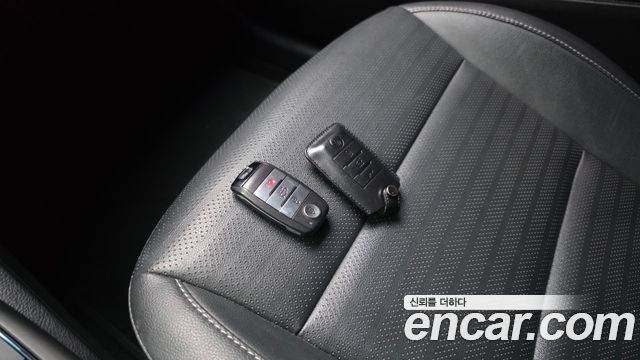 Kia K3 2018 — photo 28