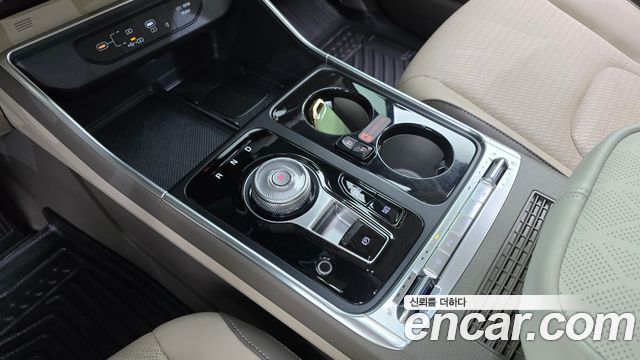 Kia Canival 2025 — photo 9