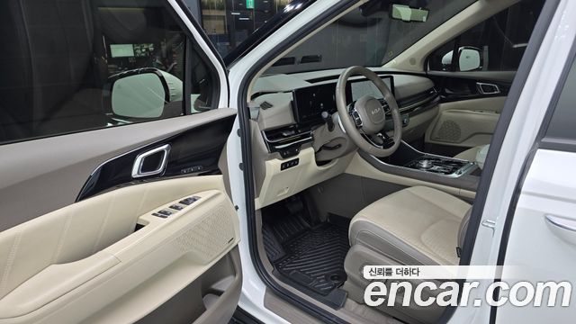 Kia Canival 2025 — photo 10