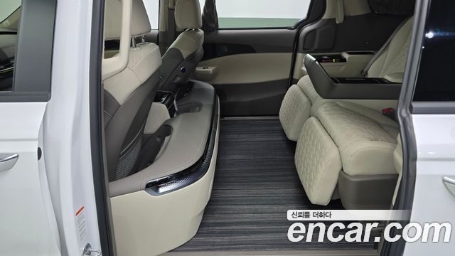 Kia Canival 2025 — photo 12