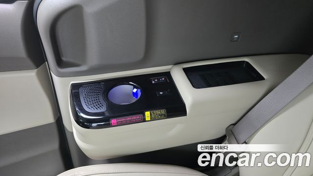 Kia Canival 2025 — photo 19