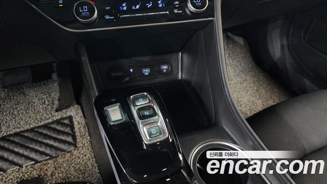 Hyundai Sonata 2022 — photo 12