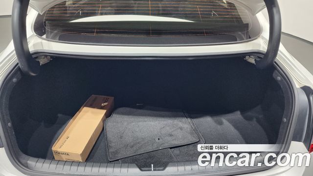 Hyundai Sonata 2022 — photo 24