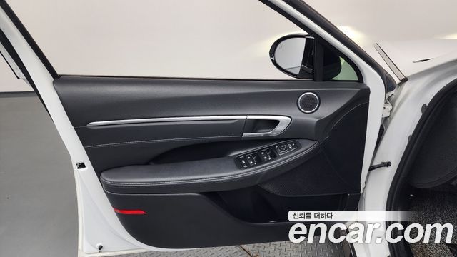 Hyundai Sonata 2022 — photo 14