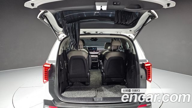 Kia Canival 2024 — photo 39