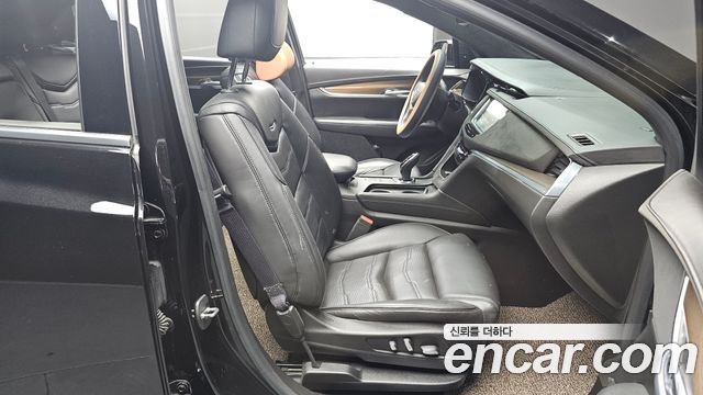 Cadillac XT5 2018 — photo 13