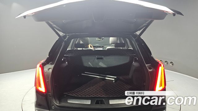 Cadillac XT5 2018 — photo 26