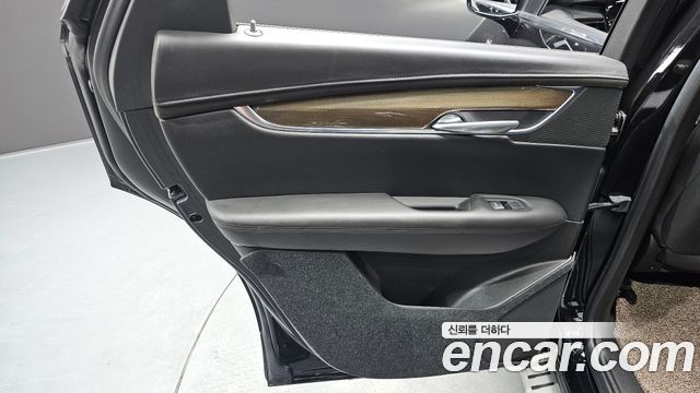 Cadillac XT5 2018 — photo 15