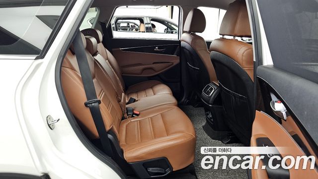 Kia Sorento 2018 — photo 12