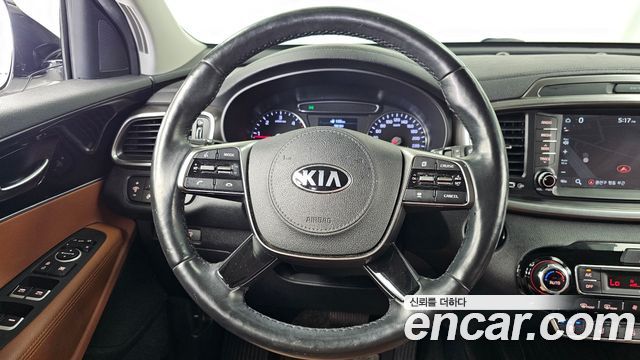 Kia Sorento 2018 — photo 13