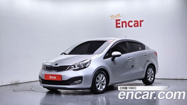 Kia pride 2012 — photo 1