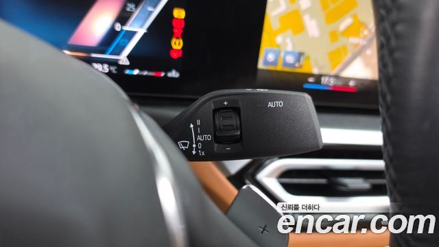 BMW 3-Series 2023 — photo 28
