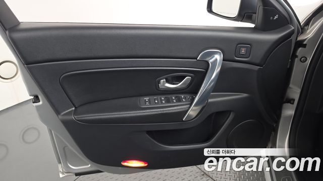 Renault Korea SM5  2014 — photo 14