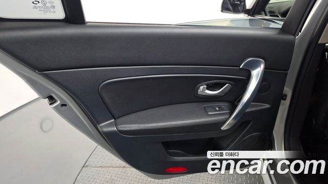 Renault Korea SM5  2014 — photo 15