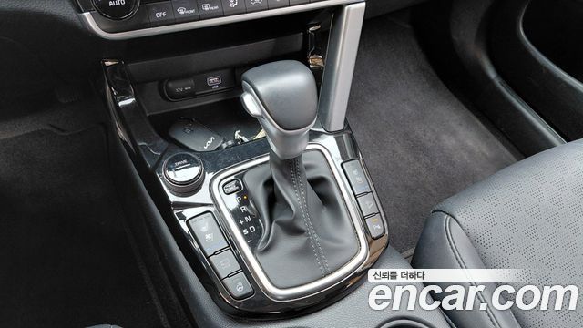Kia Seltos 2023 — photo 12