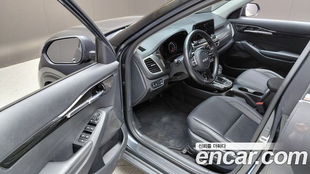 Kia Seltos 2023 — photo 13