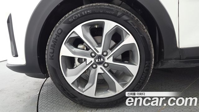 Kia Stonic 2018 — photo 5