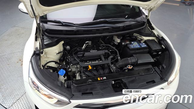 Kia Stonic 2018 — photo 6