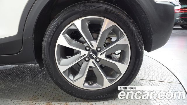 Kia Stonic 2018 — photo 7