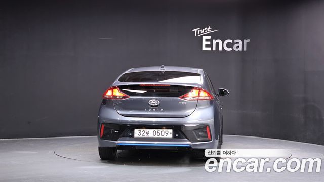 Hyundai Ioniq 2016 — photo 4