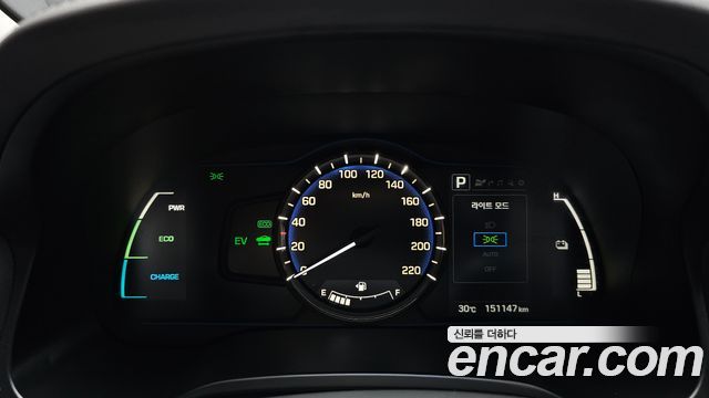 Hyundai Ioniq 2016 — photo 11