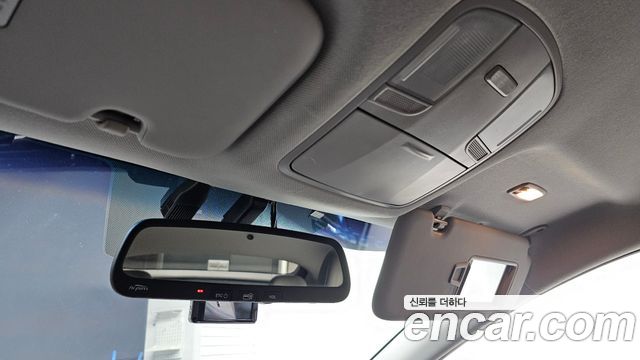Hyundai Ioniq 2016 — photo 25