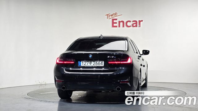 BMW 3-Series 2021 — photo 4