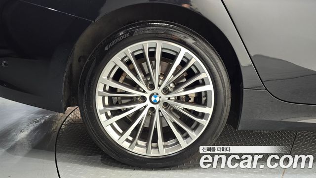 BMW 3-Series 2021 — photo 5