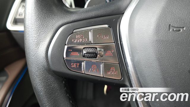 BMW 3-Series 2021 — photo 21