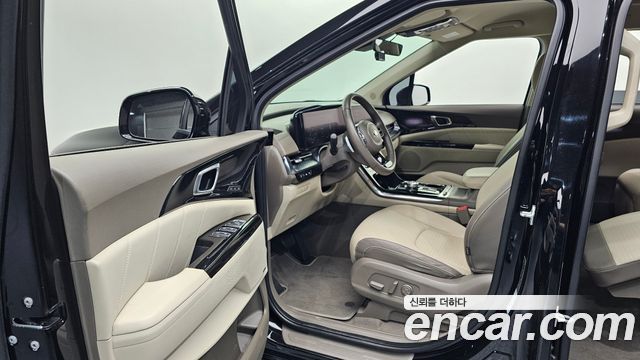 Kia Canival 2021 — photo 13
