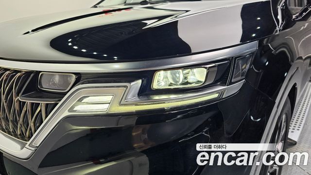 Kia Canival 2021 — photo 8