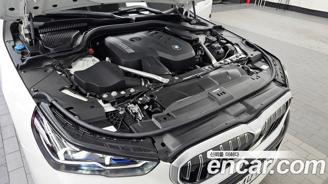 BMW 5-Series 2026 — photo 6