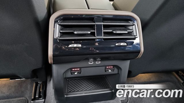 BMW 5-Series 2026 — photo 25