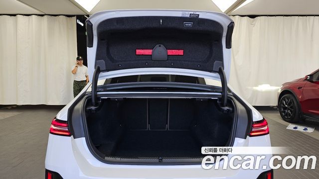 BMW 5-Series 2026 — photo 26