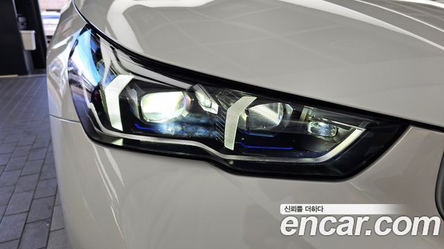 BMW 5-Series 2026 — photo 8