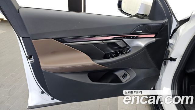 BMW 5-Series 2026 — photo 14