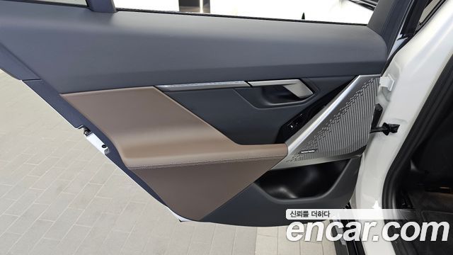 BMW 5-Series 2026 — photo 15