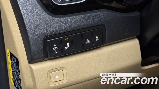 Kia Canival 2018 — photo 19
