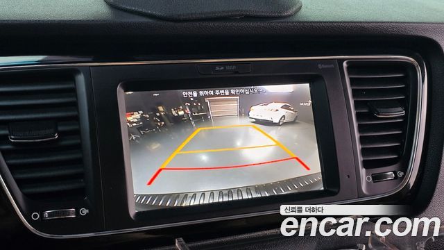 Kia Canival 2018 — photo 21