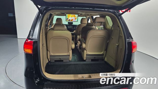 Kia Canival 2018 — photo 29