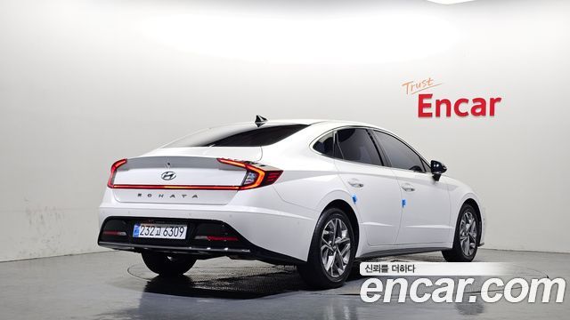 Hyundai Sonata 2022 — photo 2