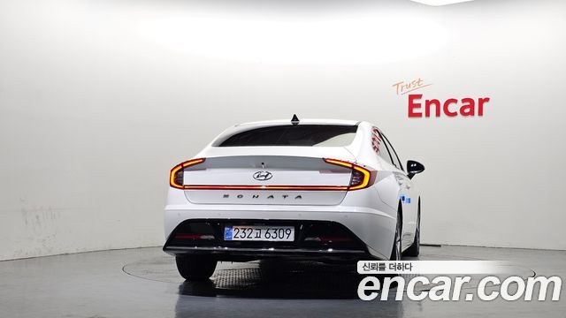 Hyundai Sonata 2022 — photo 4