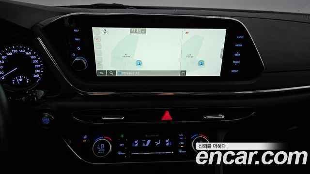 Hyundai Sonata 2022 — photo 21