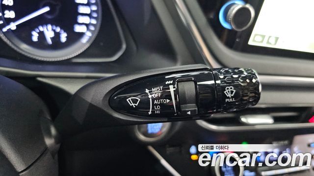 Hyundai Sonata 2022 — photo 26