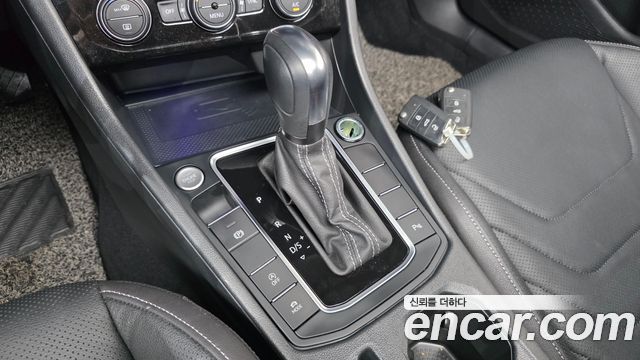 Volkswagen Jetta 2021 — photo 12