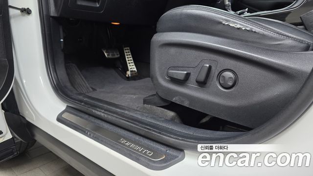 Kia Sorento 2019 — photo 31