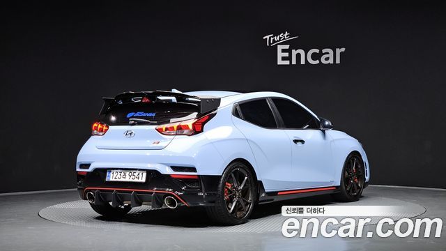 Hyundai Veloster 2021 — photo 2